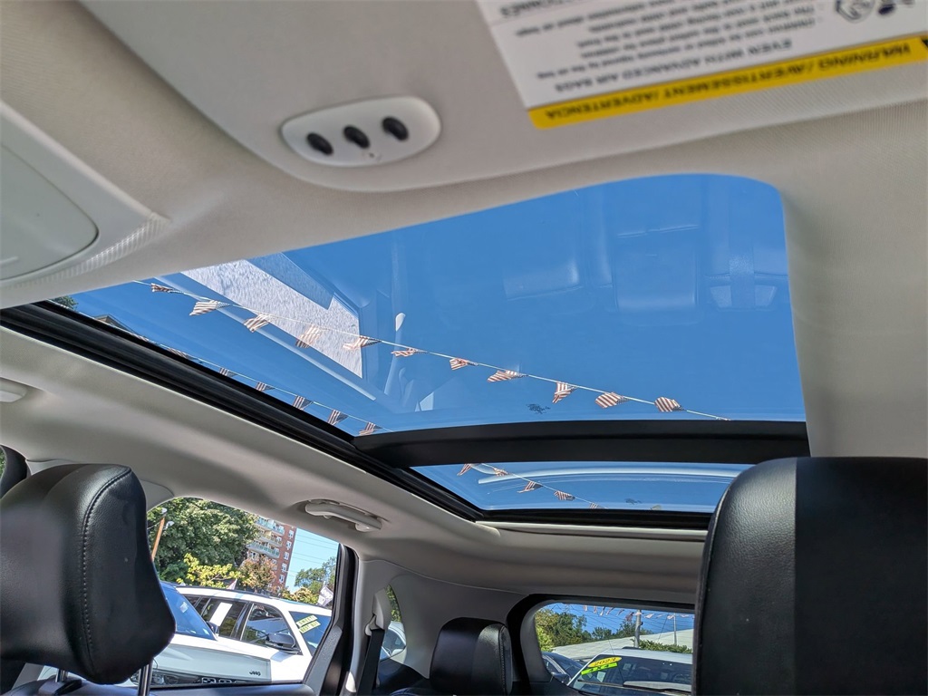 2022 Ford Edge SEL photo 19