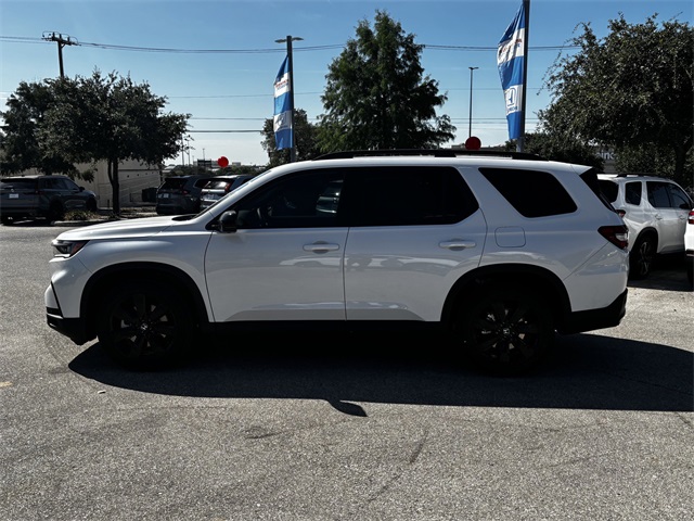 2025 Honda Pilot Black Edition photo 3