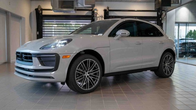 2025 Porsche Macan 