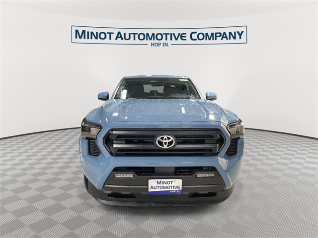 2026 Toyota Tacoma SR5 4x4 photo 3