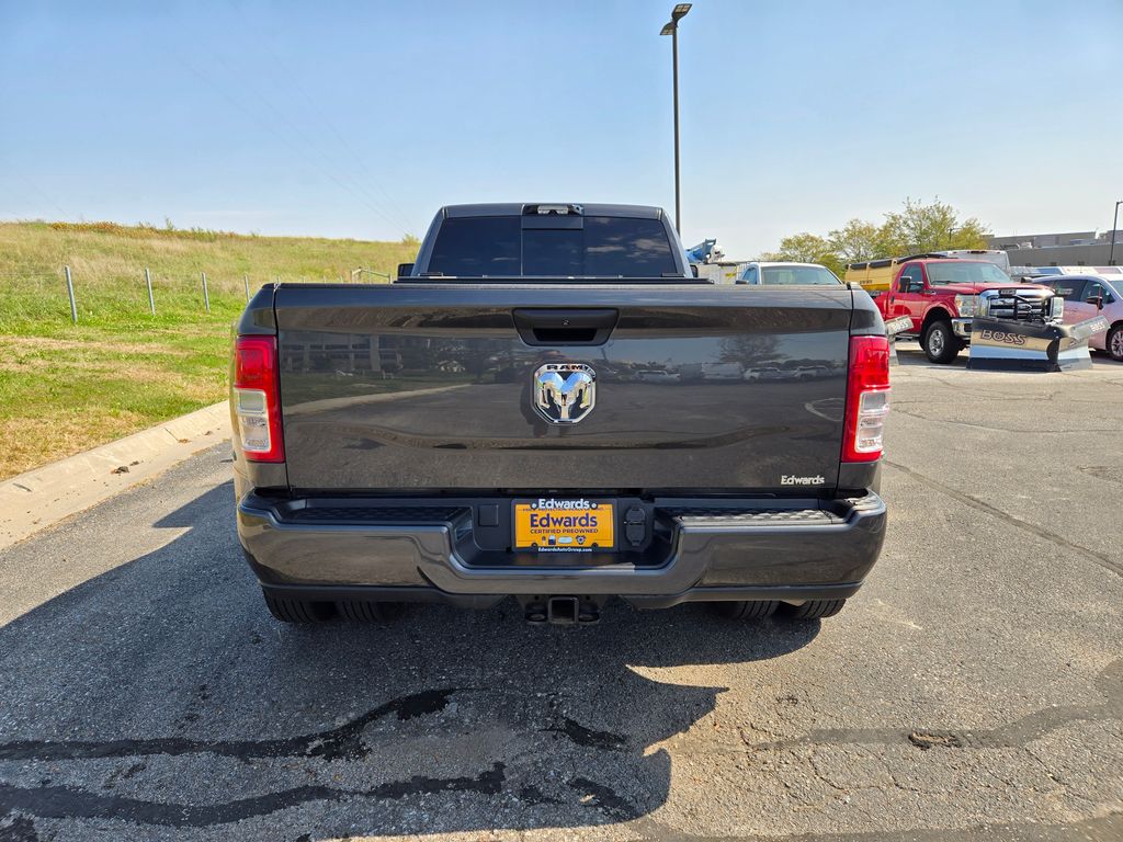 2024 Ram 3500 Tradesman photo 4