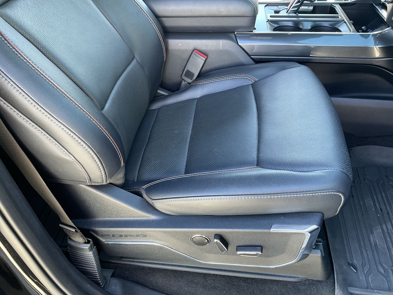 2022 Ford F-150 XL photo 22