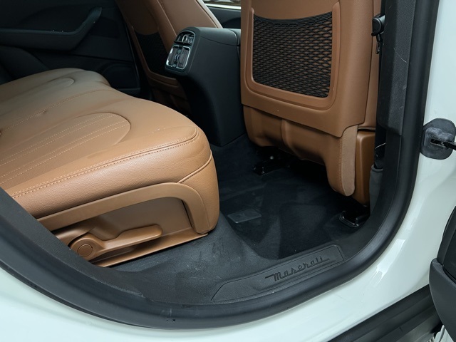 2022 Maserati Levante GT photo 21