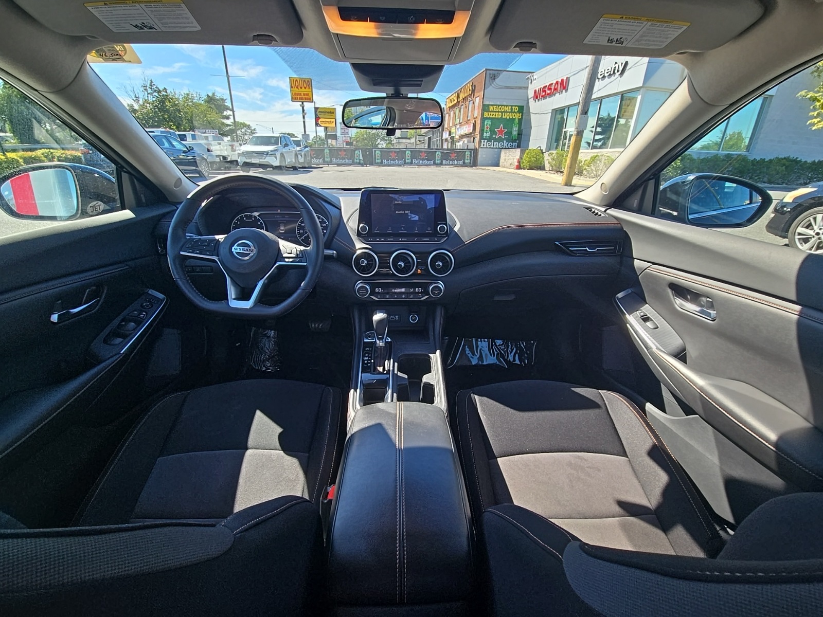 2020 Nissan Sentra SR photo 3
