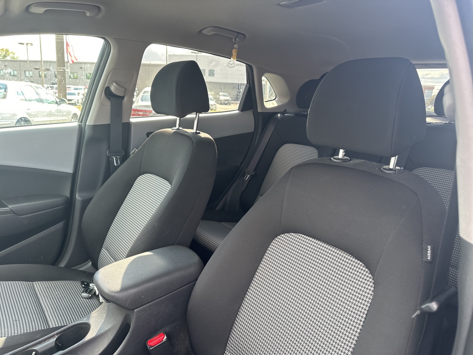 2020 Hyundai Kona SEL photo 4