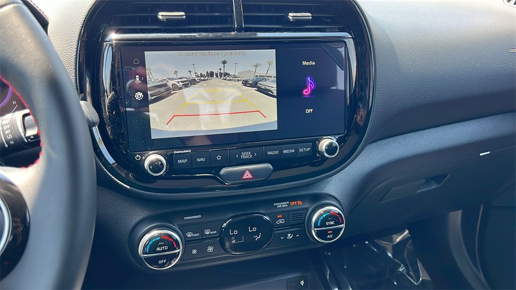 2025 Kia Soul GT-Line photo 12