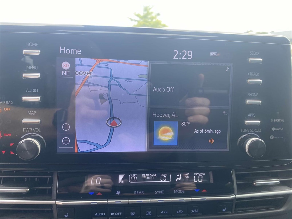 2023 Toyota Sienna XSE photo 17