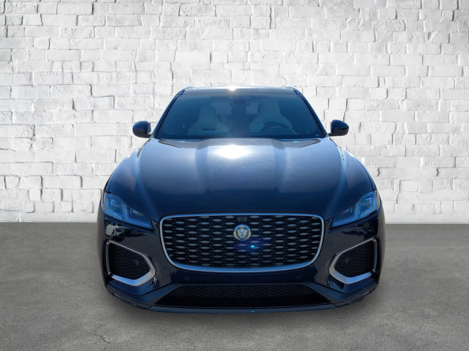 2026 Jaguar F-PACE P250 R-Dynamic S photo 2