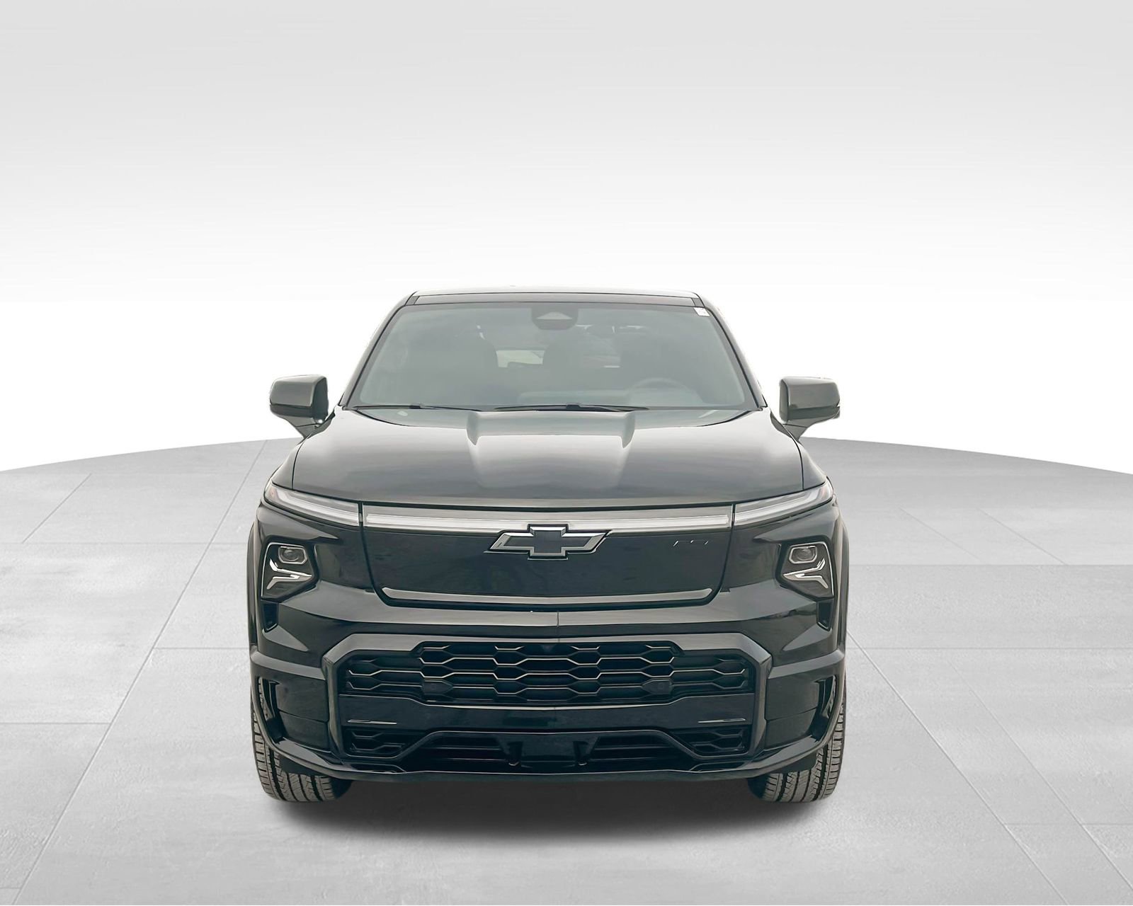 2025 Chevrolet Silverado EV RST photo 2
