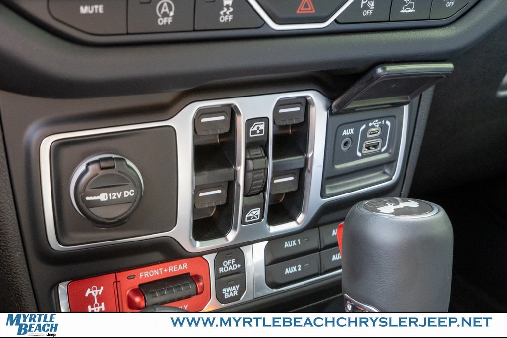 2025 Jeep Wrangler Rubicon X photo 23