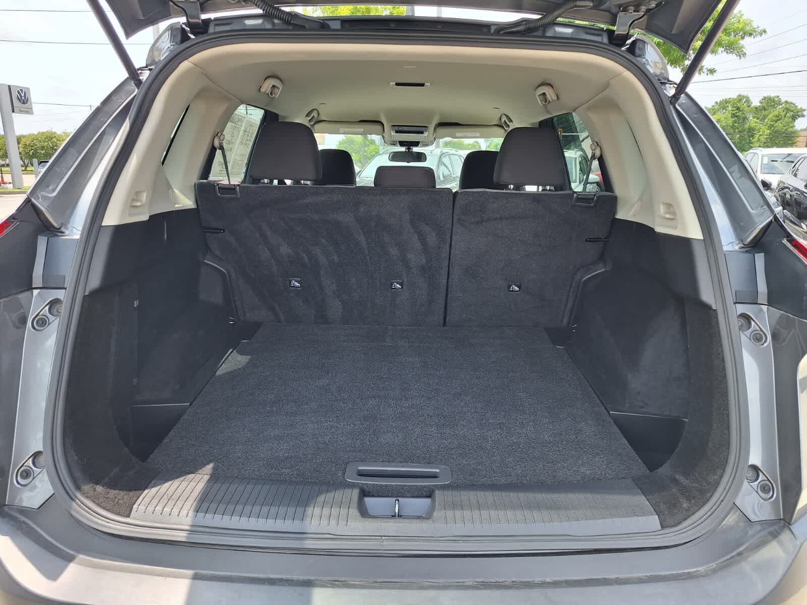 2023 Nissan Rogue SV photo 23