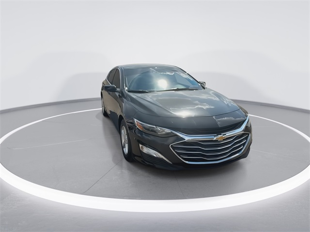 2024 Chevrolet Malibu LS photo 3