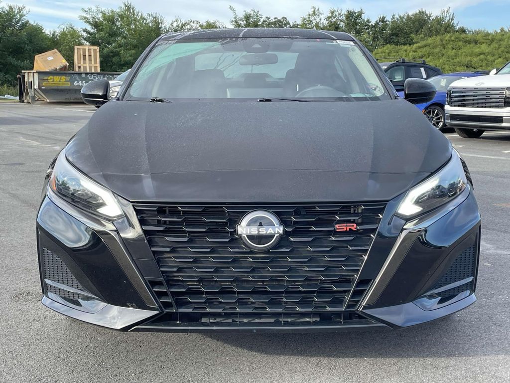 2023 Nissan Altima 2.5 SR photo 23