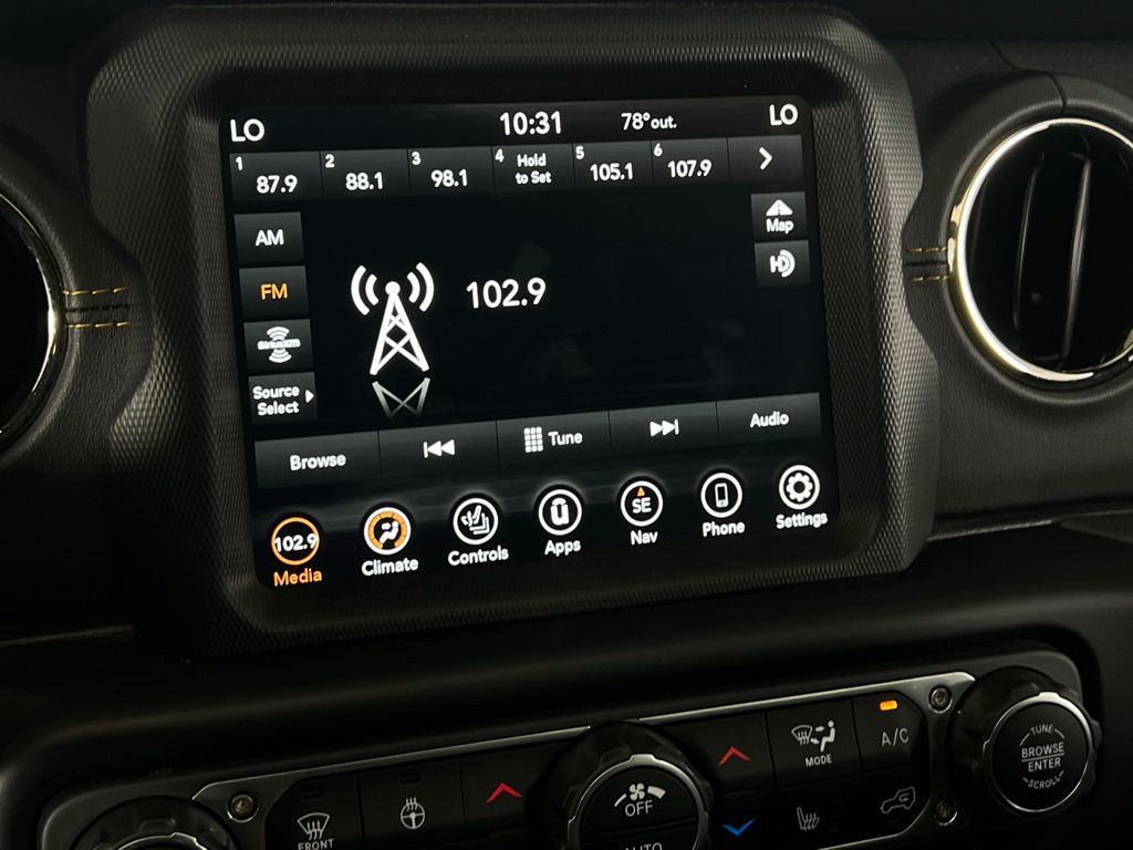2022 Jeep Wrangler Unlimited Sahara High Altitude 4xe photo 17