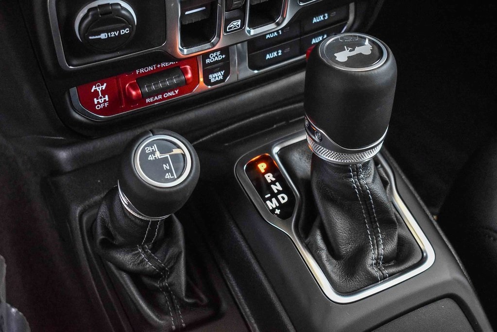 2025 Jeep Wrangler Rubicon photo 16