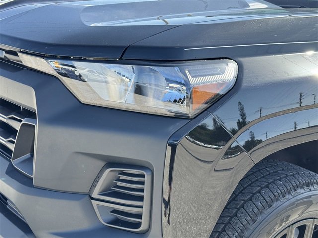 2025 Chevrolet Colorado LT photo 8
