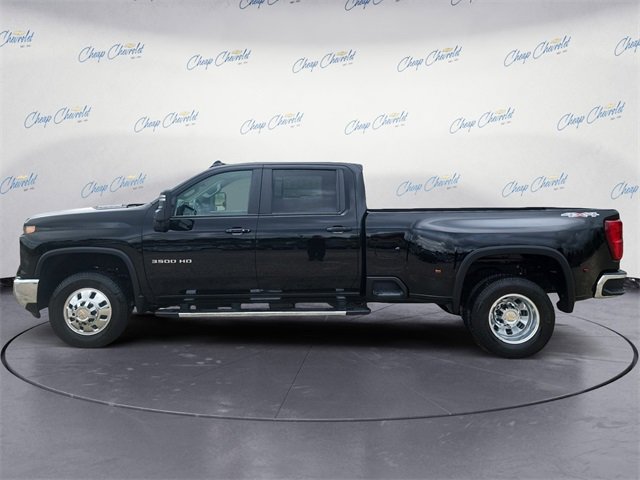2026 Chevrolet Silverado 3500HD LT photo 2