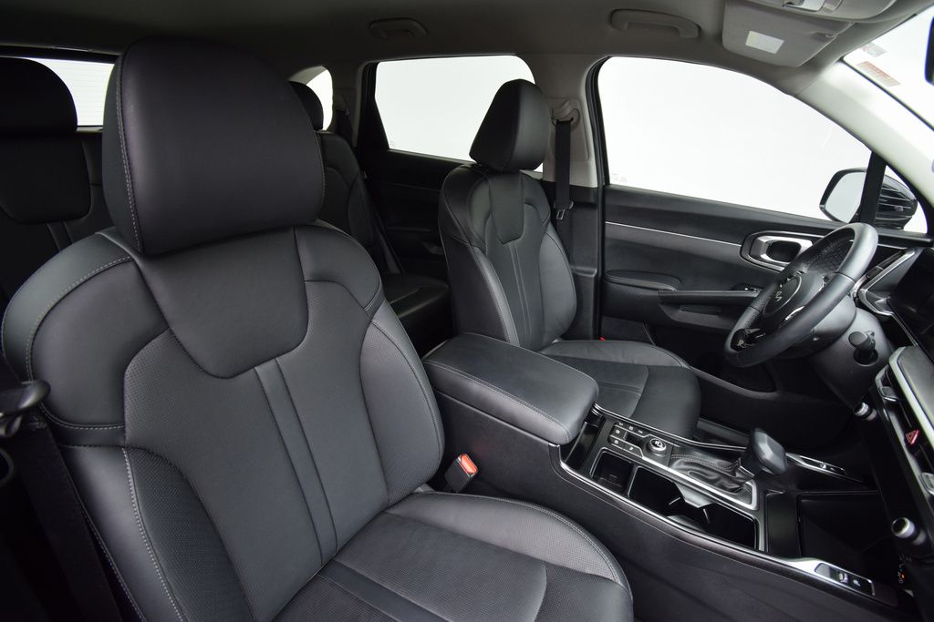 2025 Kia Sorento EX photo 13