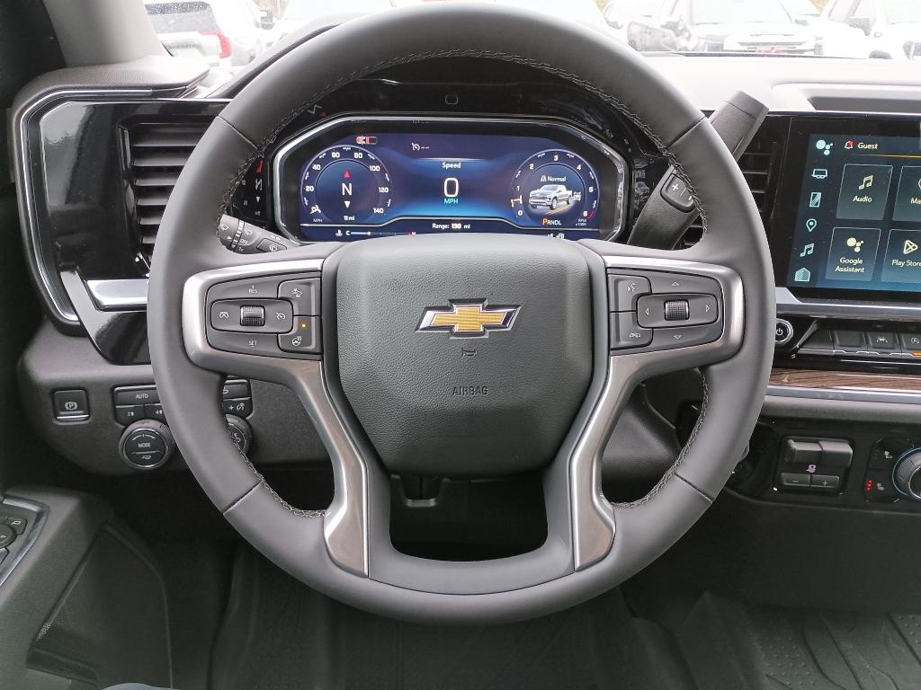 2025 Chevrolet Silverado 1500 LT photo 10