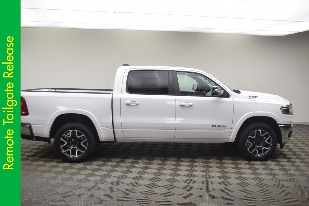 2025 Ram 1500 Laramie photo 3