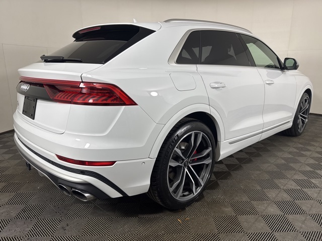 2021 Audi SQ8 Prestige photo 3