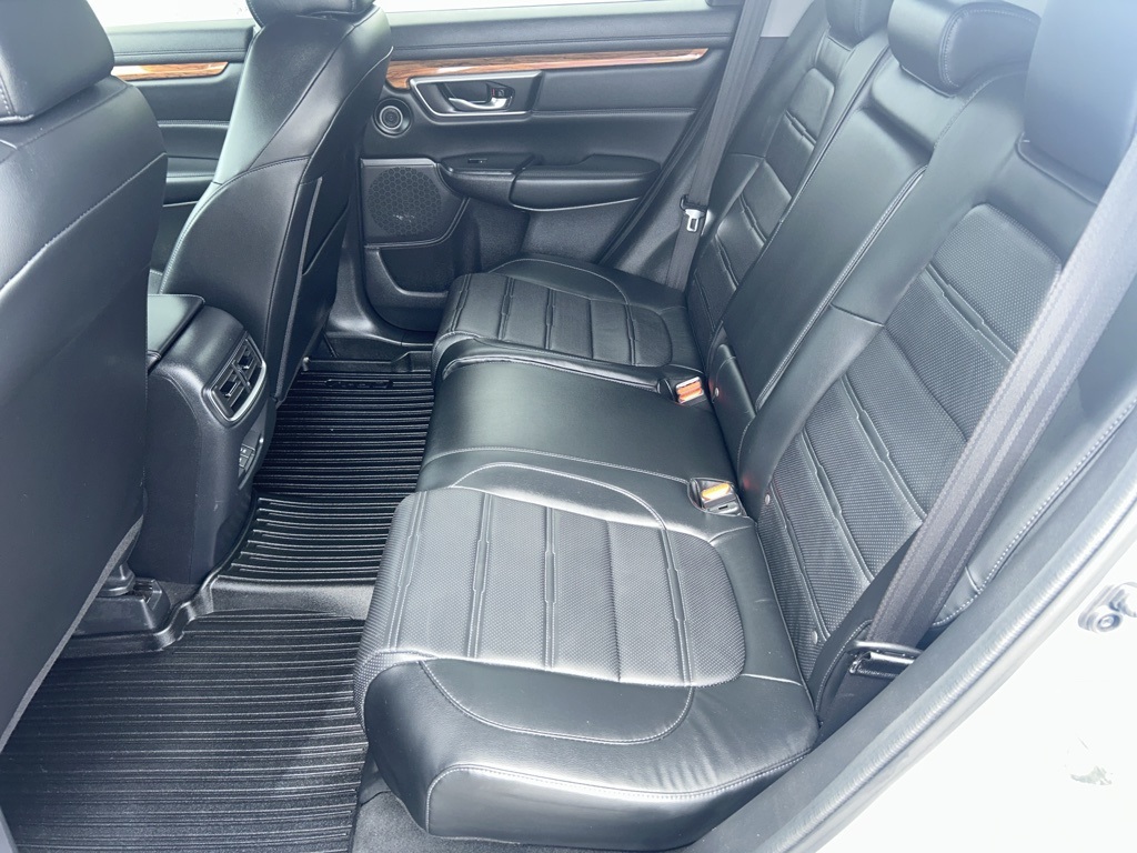 2019 Honda CR-V Touring photo 27