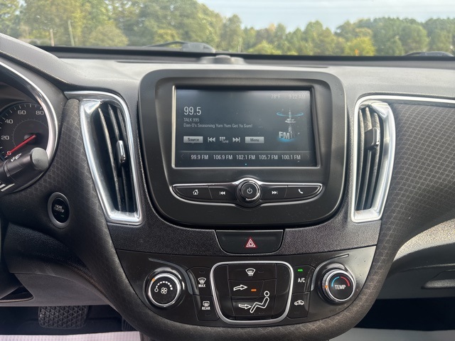 2018 Chevrolet Malibu 1LT photo 17