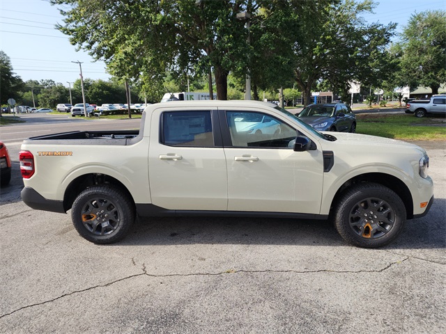 2024 Ford Maverick Lariat photo 2