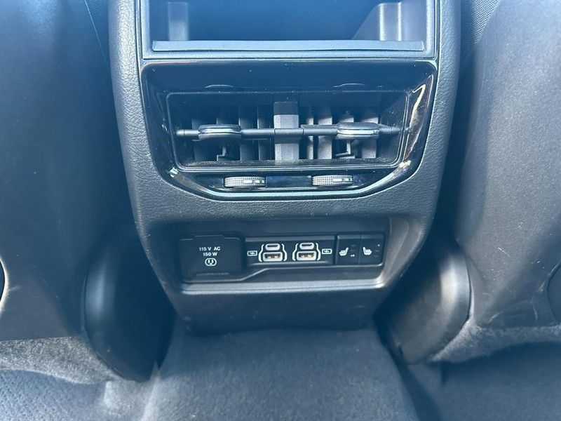 2024 Jeep Cherokee Limited 4xe photo 10