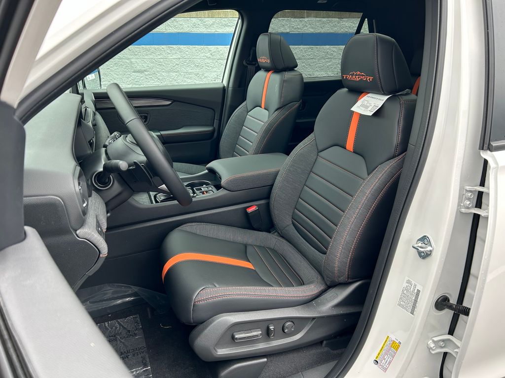 2026 Honda Passport TrailSport photo 13