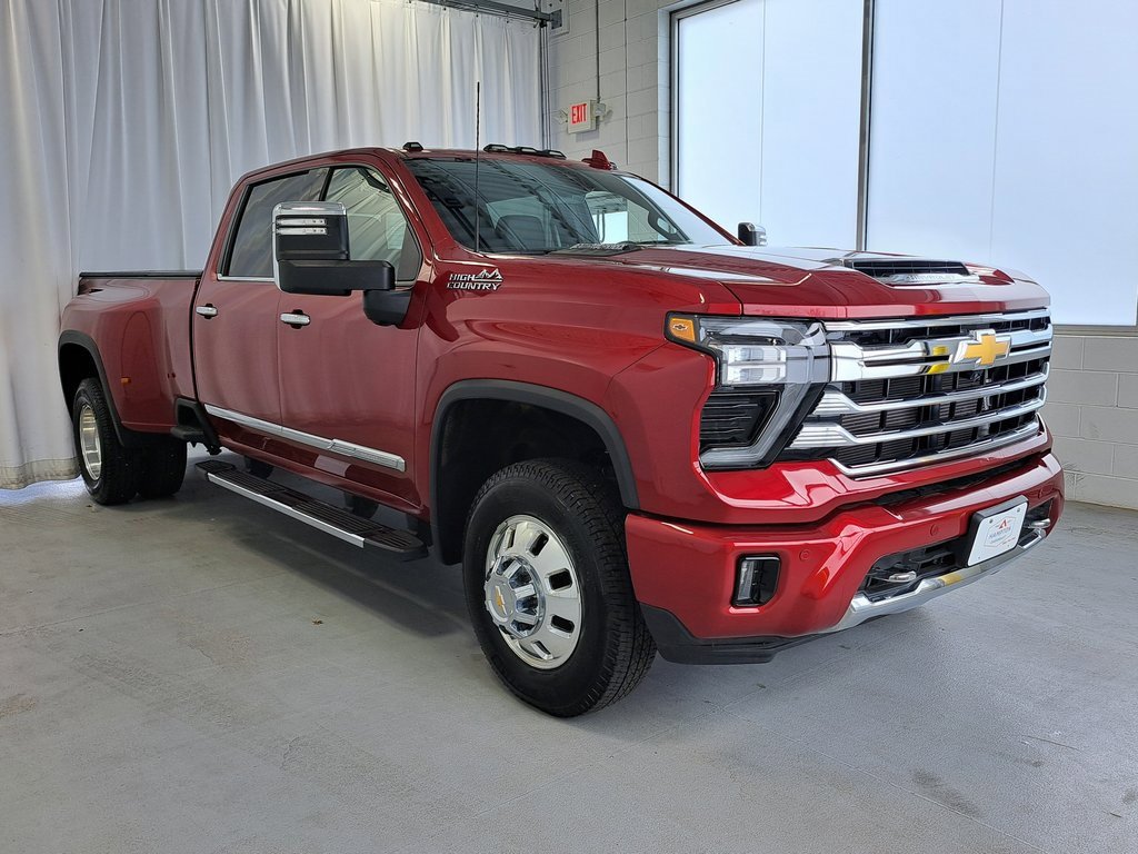 2024 Chevrolet Silverado 3500HD High Country photo 4