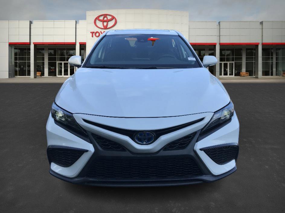2024 Toyota Camry Hybrid SE photo 7