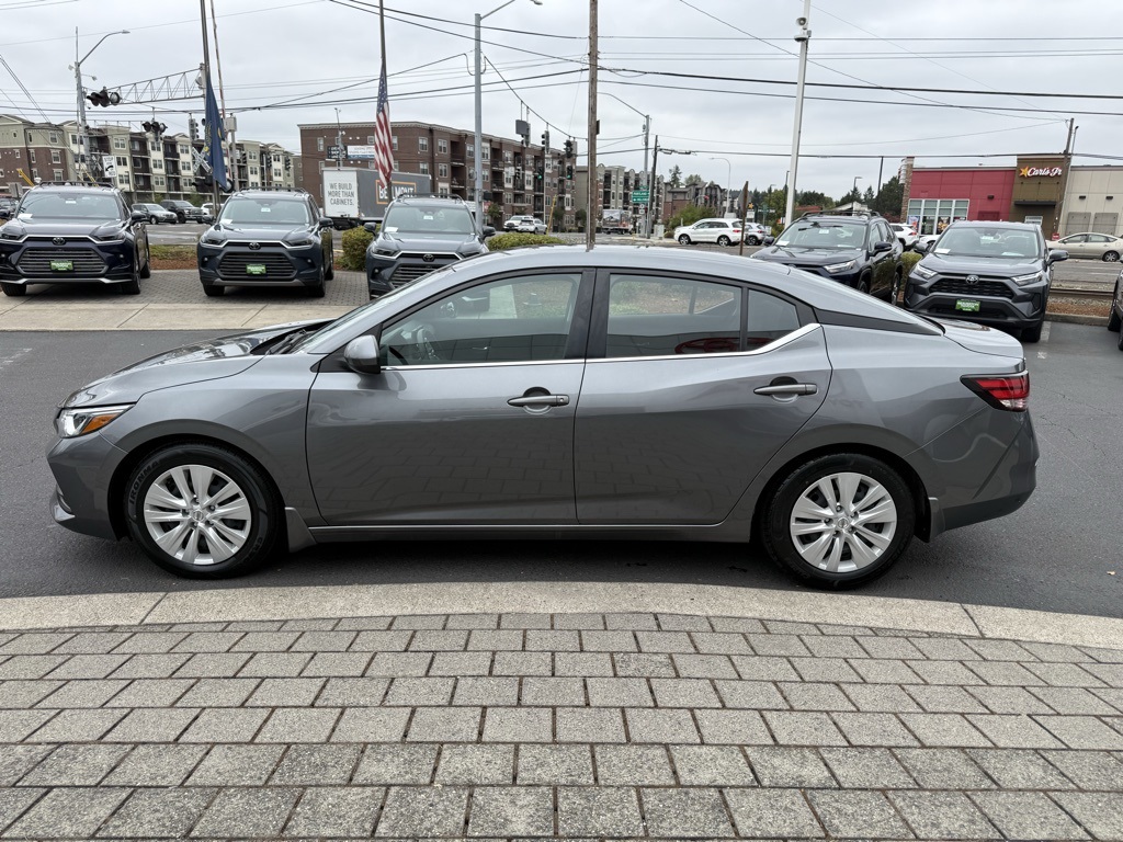 2022 Nissan Sentra S photo 2