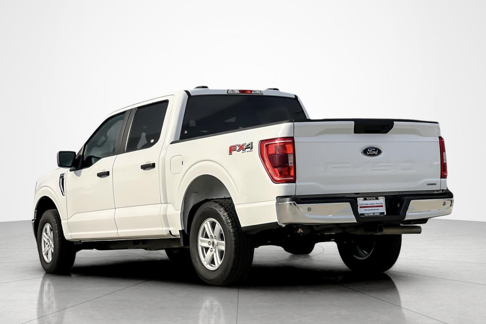 2023 Ford F-150 XLT photo 3