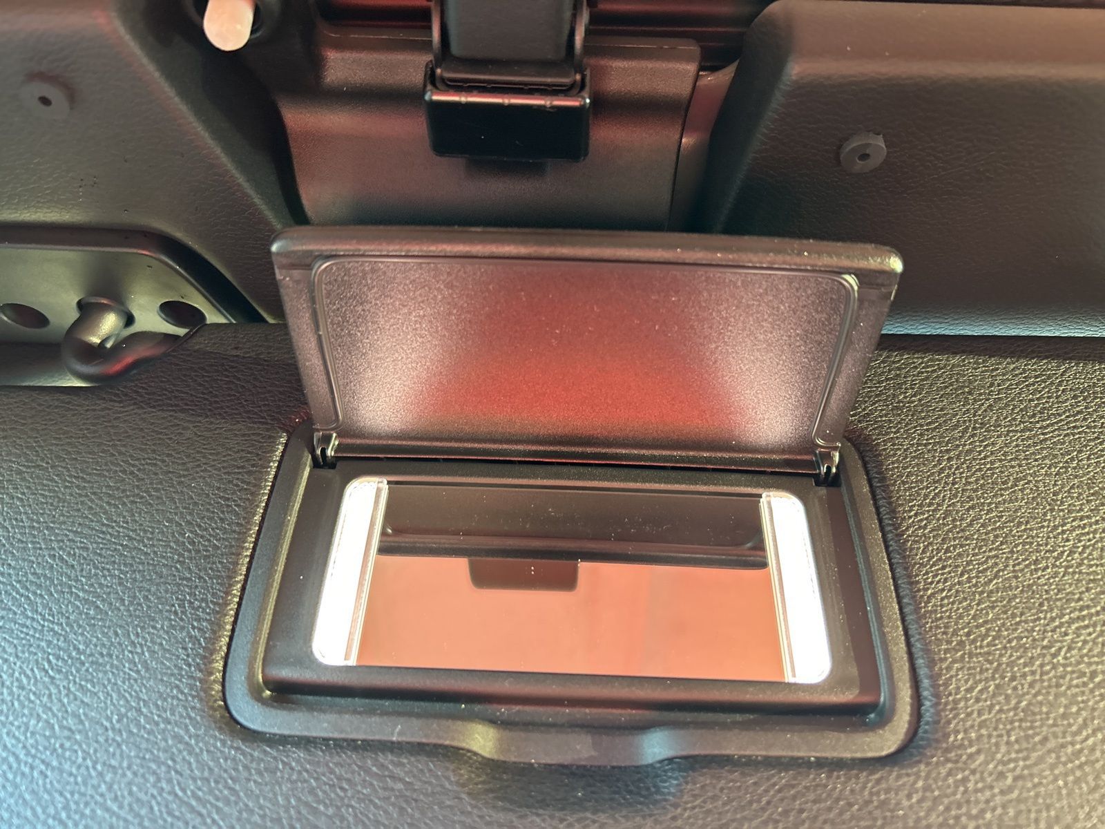 2022 Jeep Wrangler Unlimited Sport S photo 2