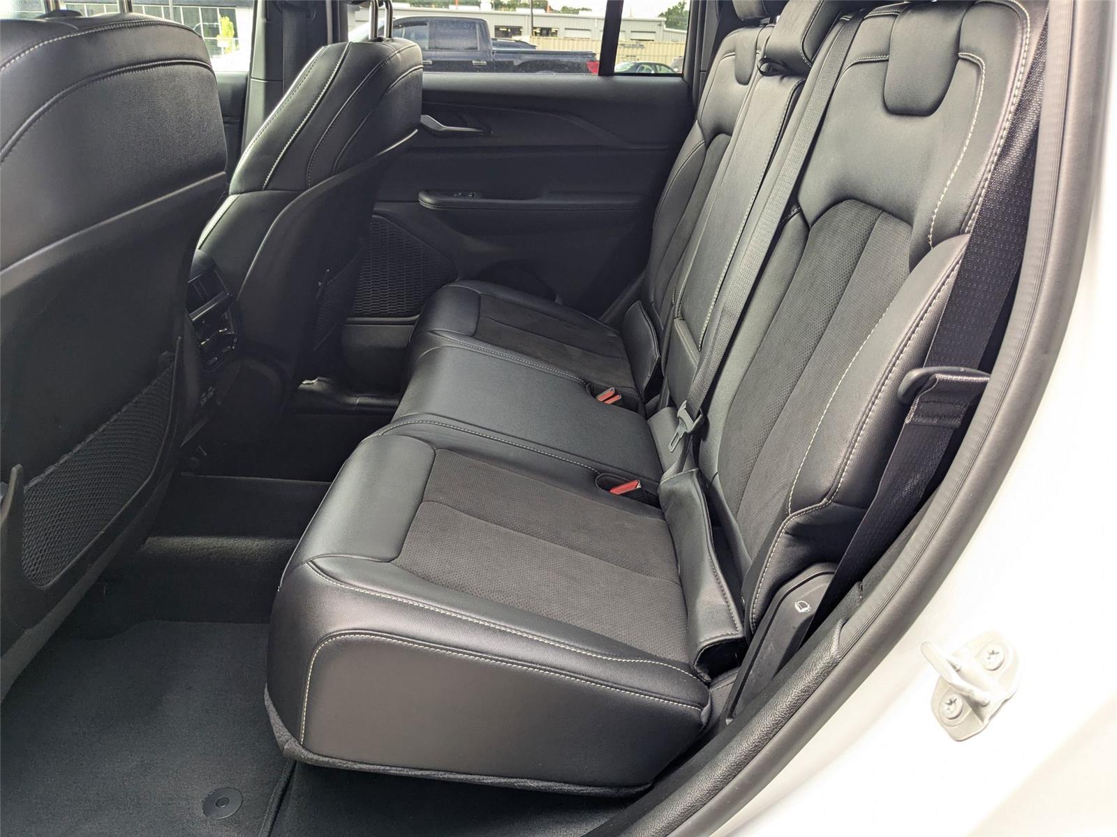 2024 Jeep Grand Cherokee Altitude X photo 25