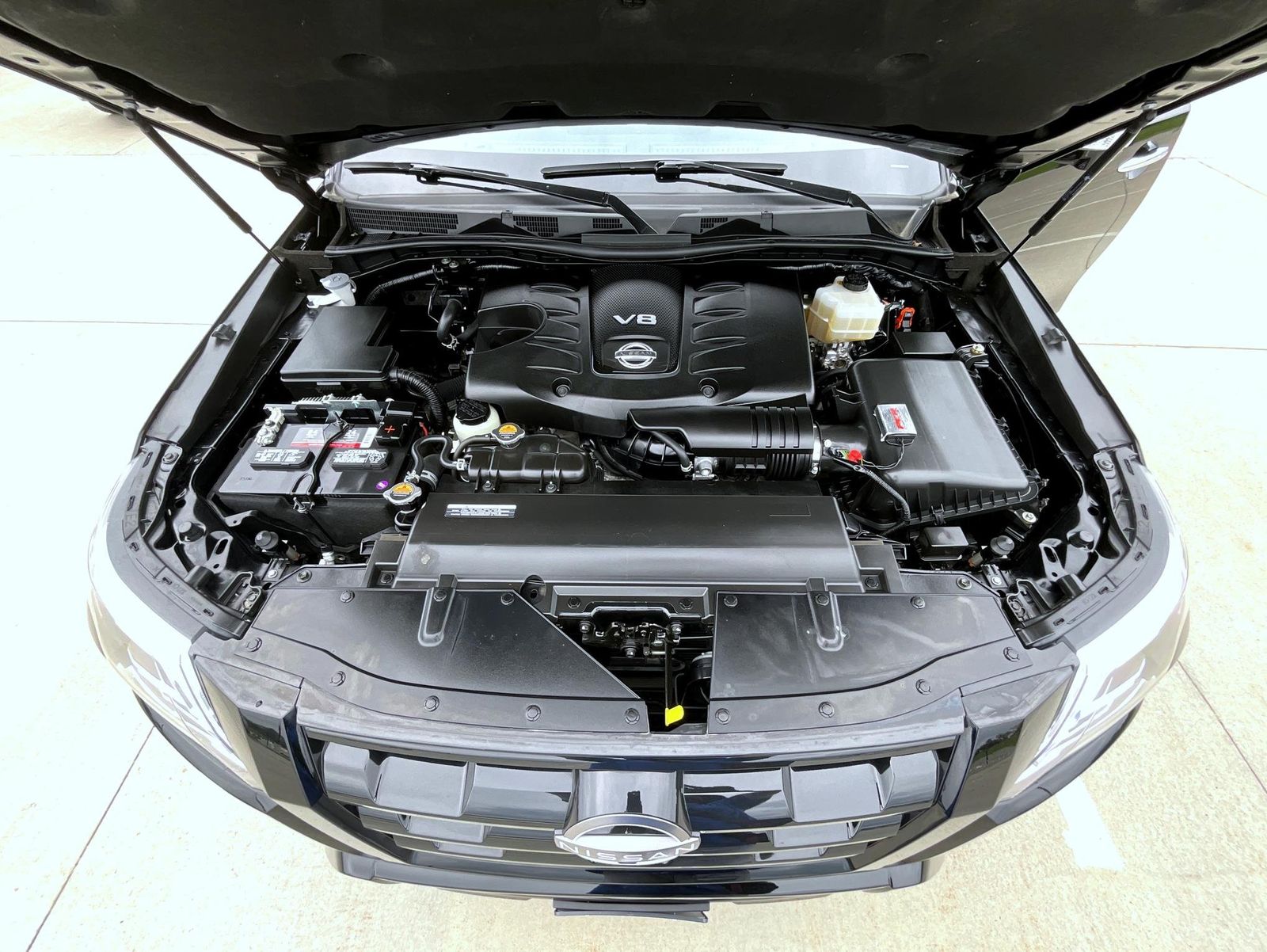 2022 Nissan Armada SL photo 25
