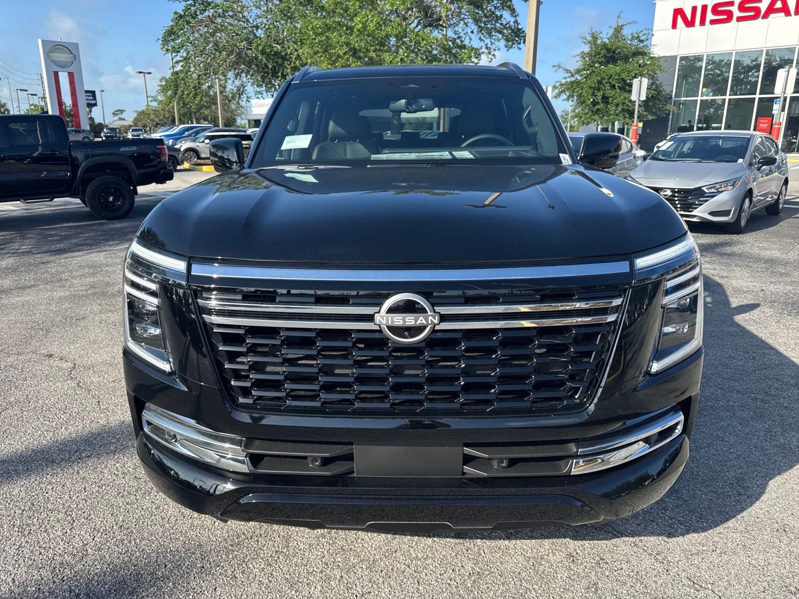 2025 Nissan Armada SL photo 3