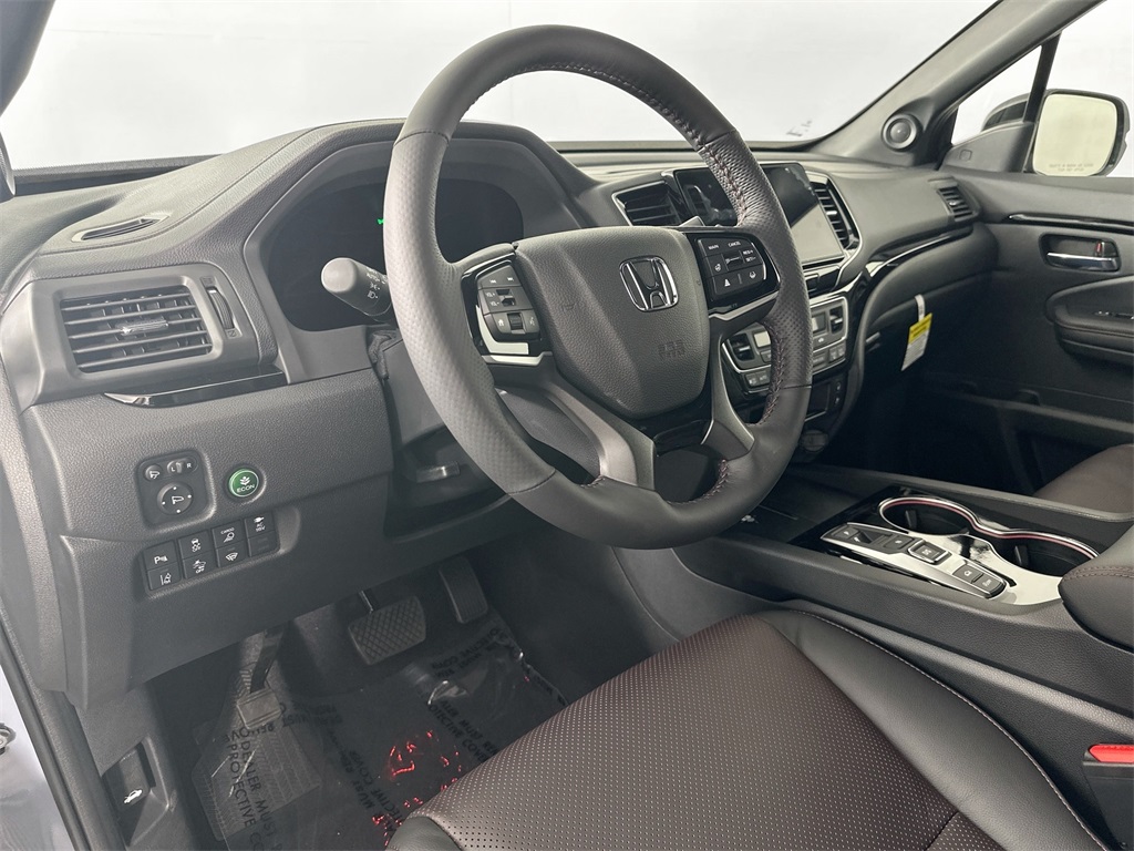 2025 Honda Ridgeline Black Edition photo 21