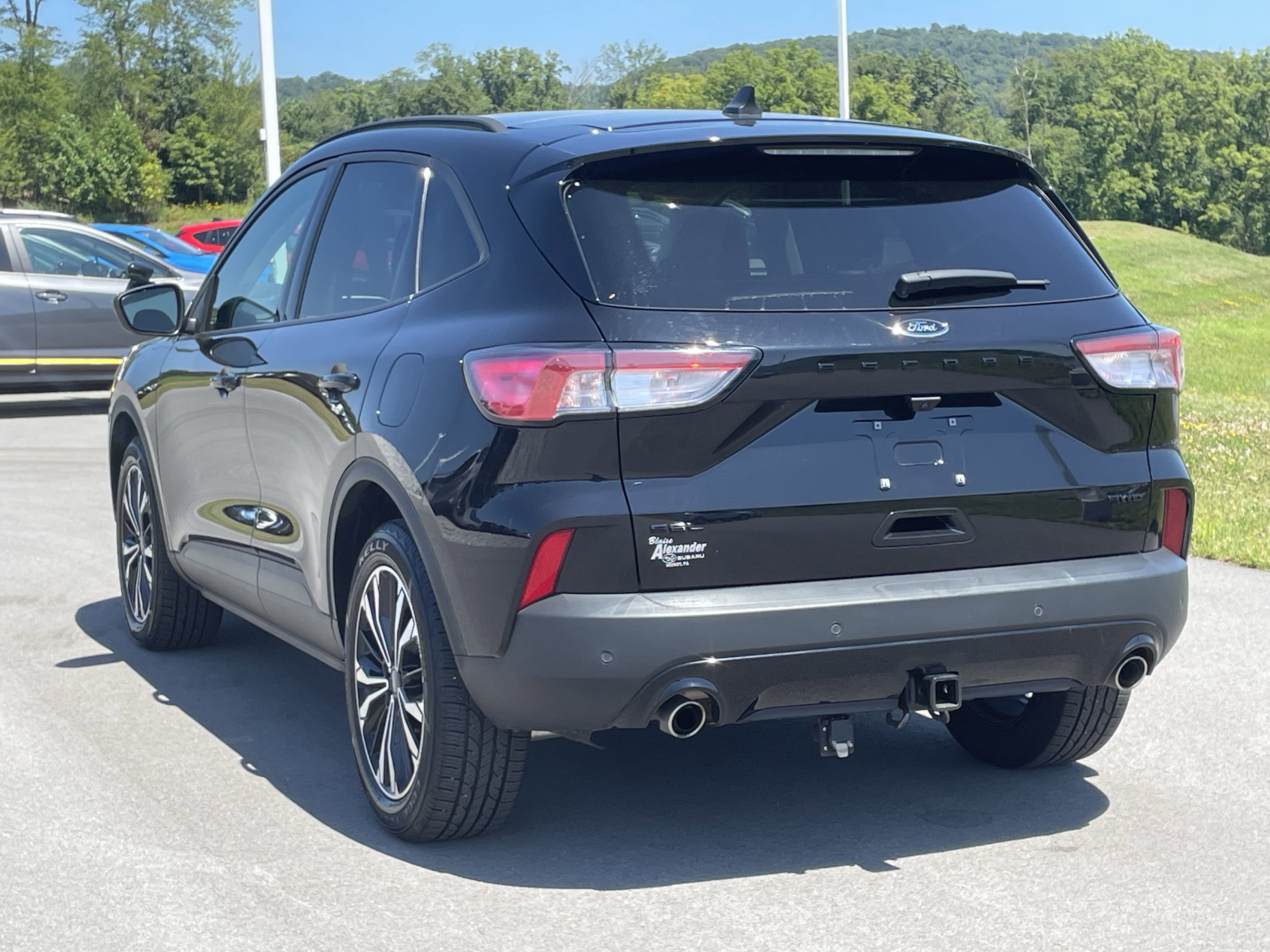 2022 Ford Escape SEL photo 4