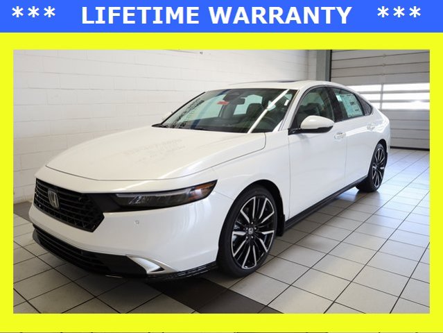 2025 Honda Accord Hybrid Touring's photo