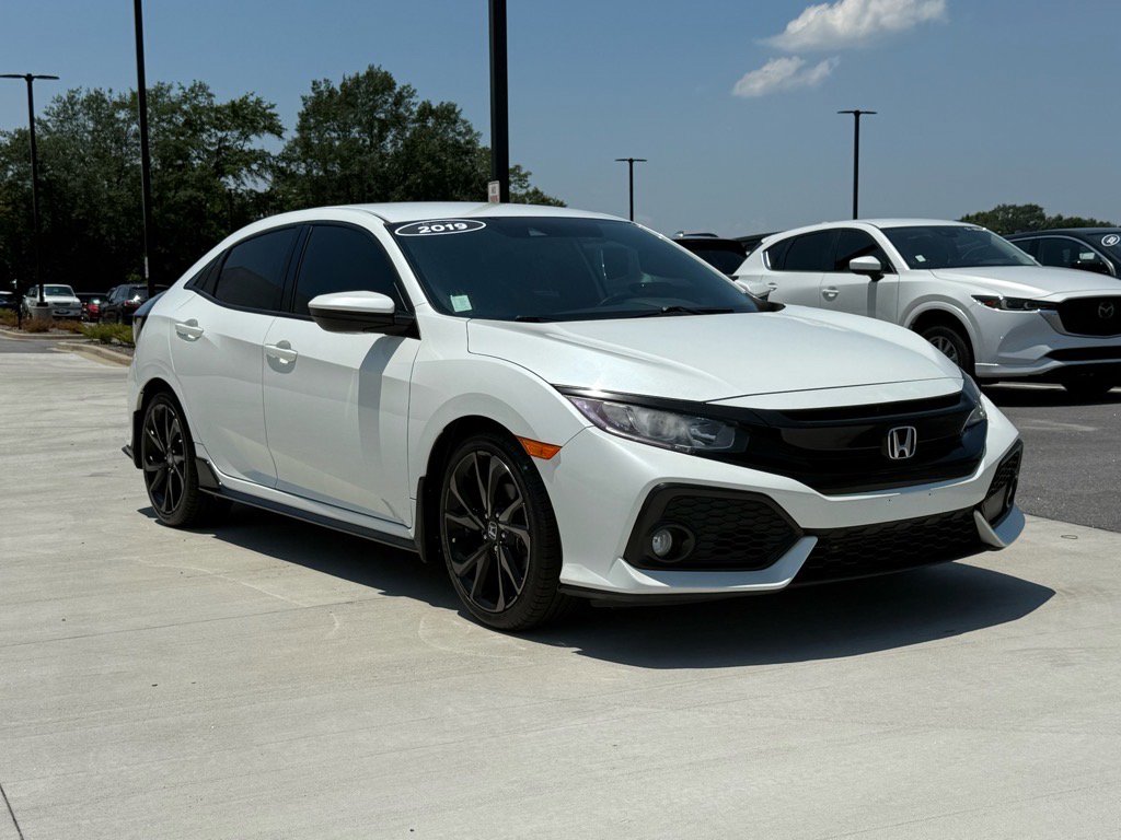2019 Honda Civic Hatchback Sport photo 2