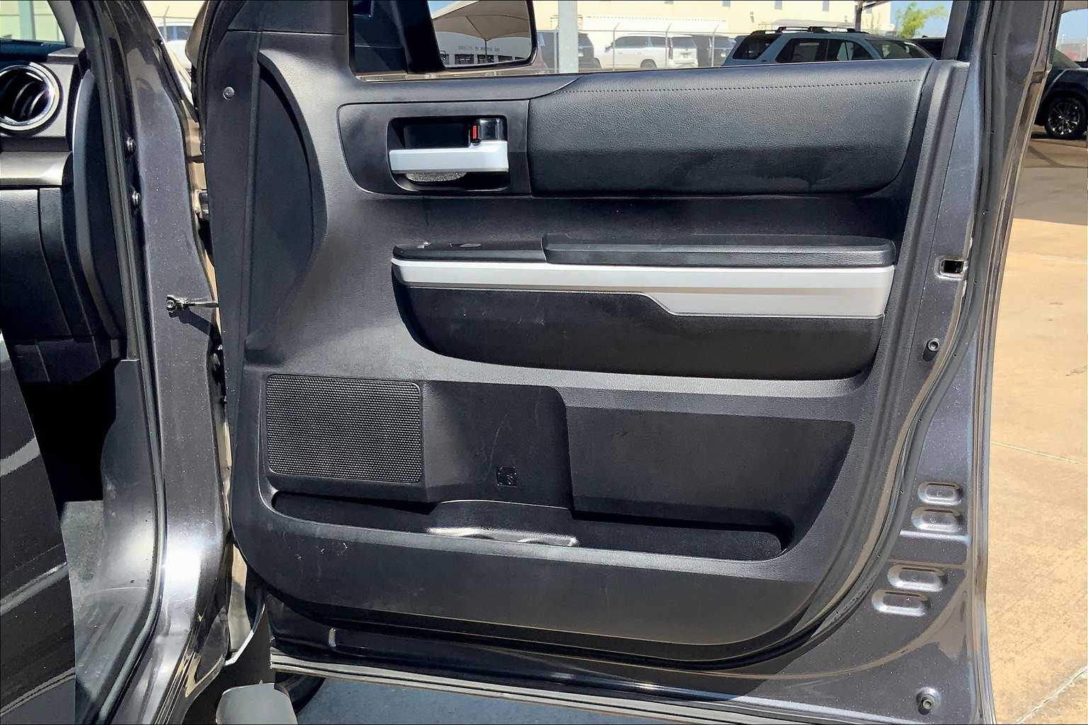 2020 Toyota Tundra SR5 Grade photo 24