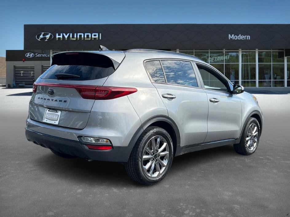 2022 Kia Sportage Nightfall Edition photo 3