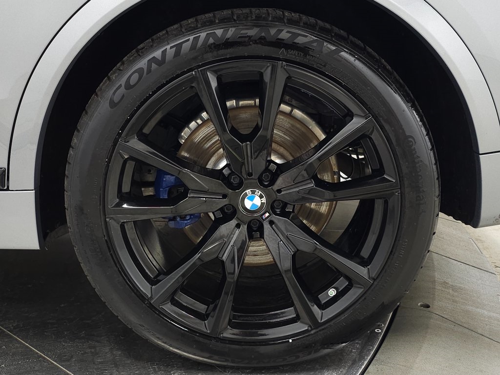2023 BMW X7 - Image 12