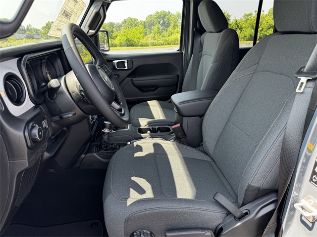 2025 Jeep Wrangler Sport S photo 15