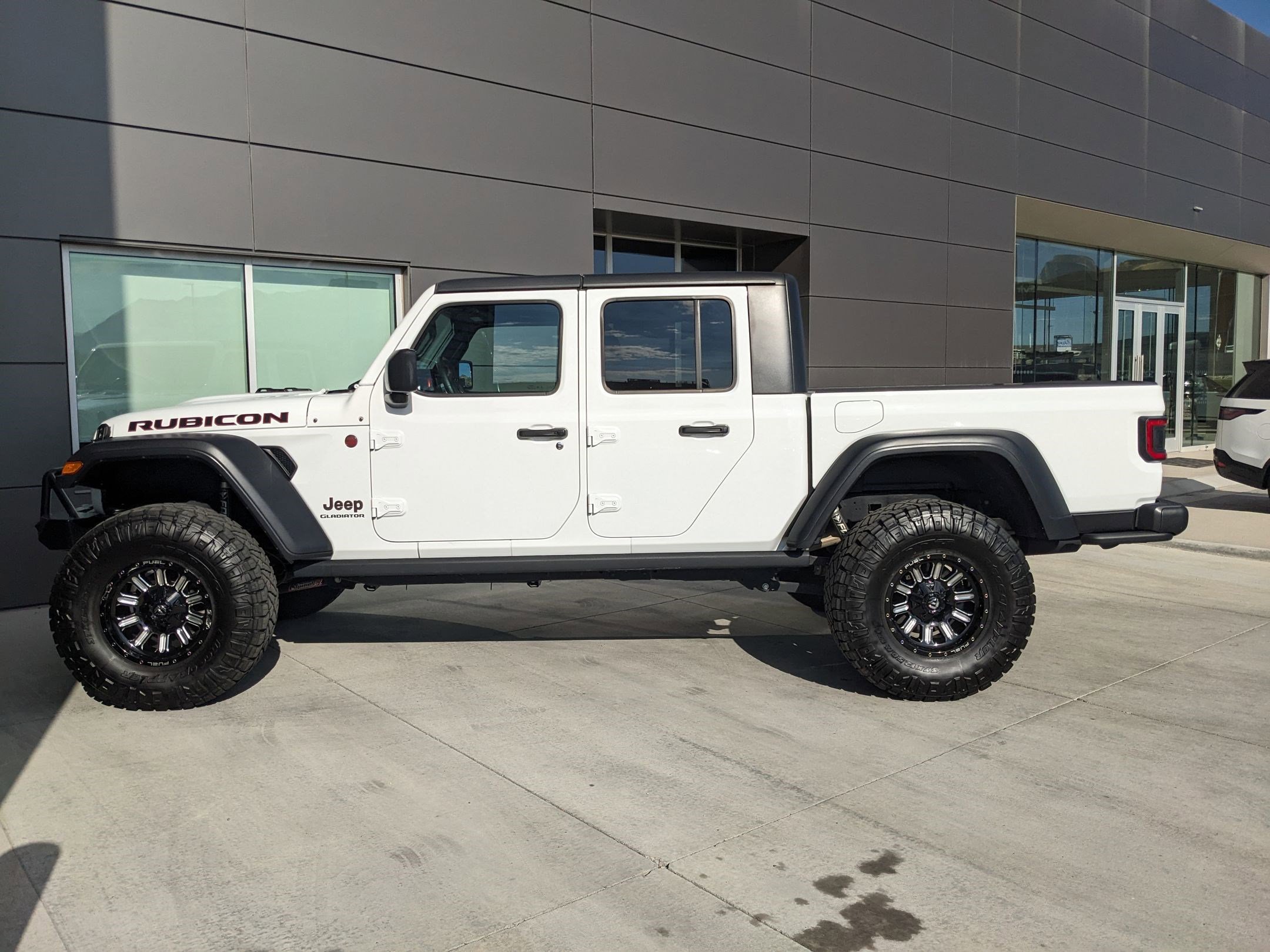 2020 Jeep Gladiator Rubicon photo 9
