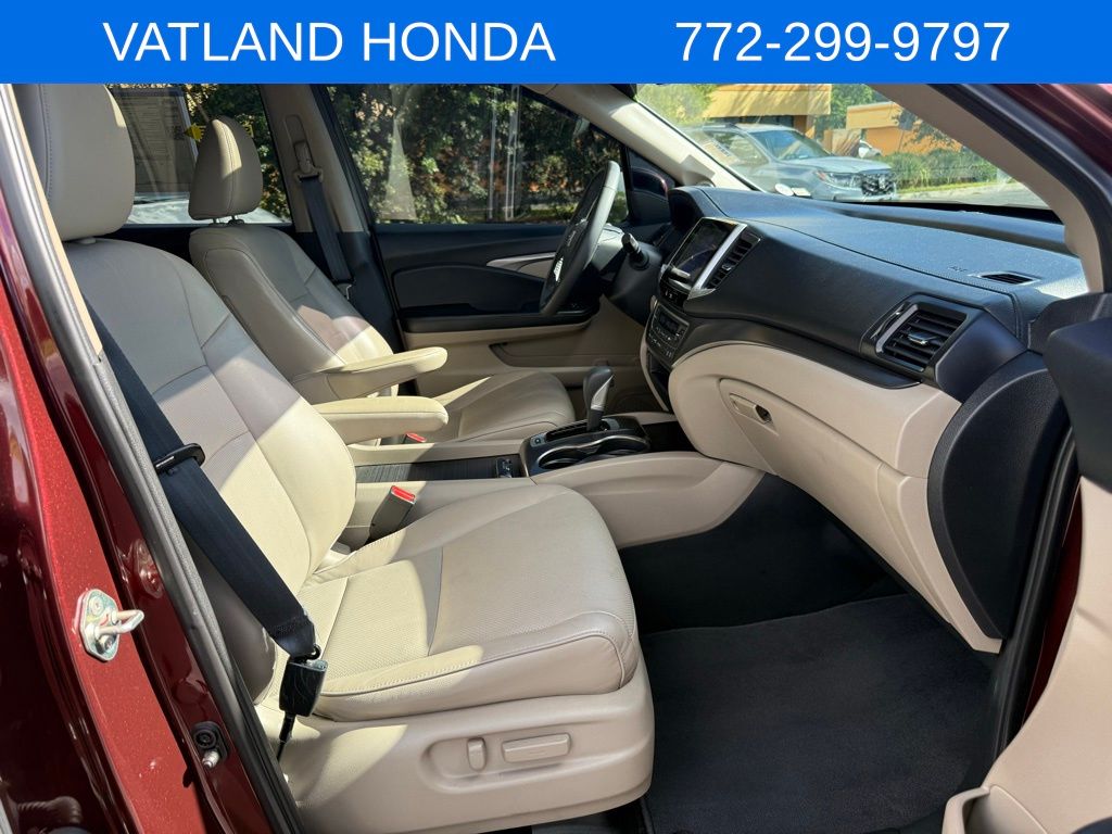 2019 Honda Ridgeline RTL-T photo 31