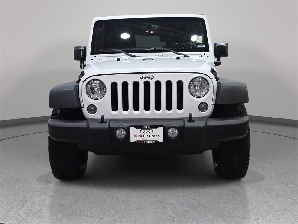 2015 Jeep Wrangler Unlimited Sport photo 2