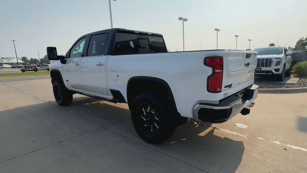 2024 Chevrolet Silverado 2500HD LTZ photo 5